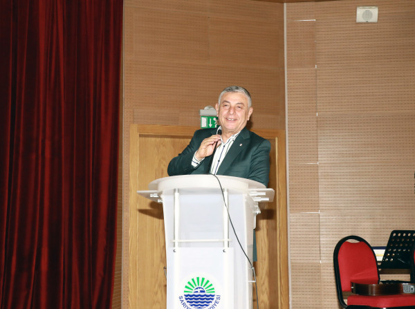 Şükrü Genç