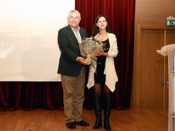 Şükrü Genç - Burcu Göknar