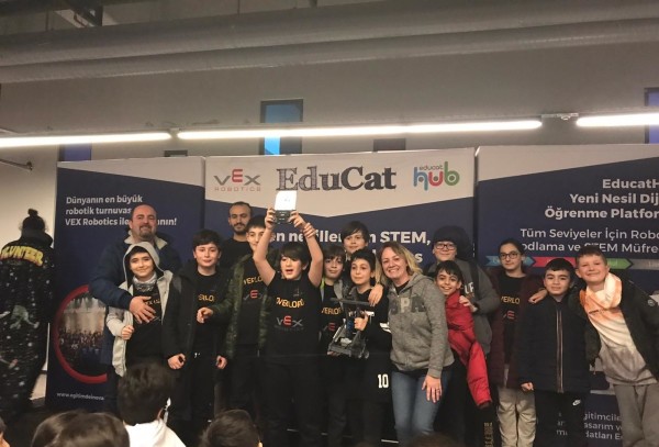 GELECEĞİN ROBOTİK TEKNOLOJİSİ'Nİ İNŞA EDİYORLAR