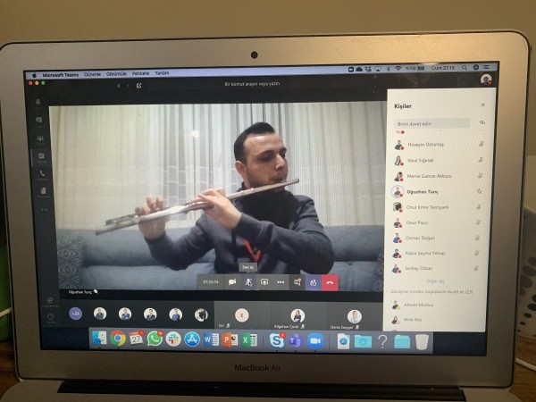 #EVDEKAL GÜNLERİNDE DİJİTAL ETKİNLİKLERLE MOTİVASYON!