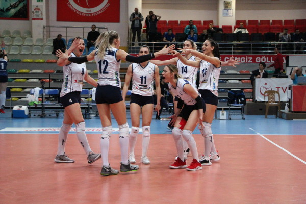 kadın voleybol