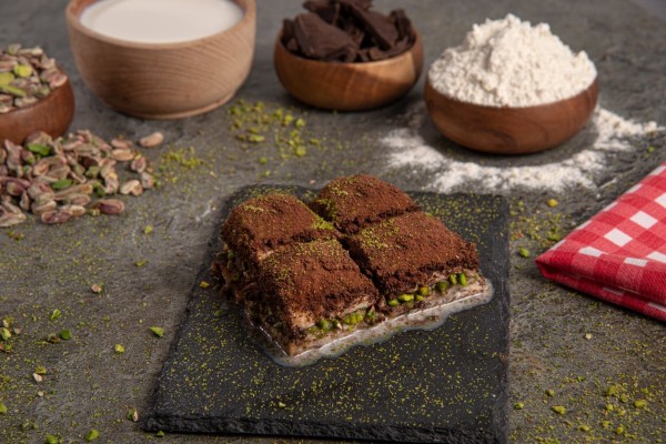 Soğuk sütlü bitter baklava