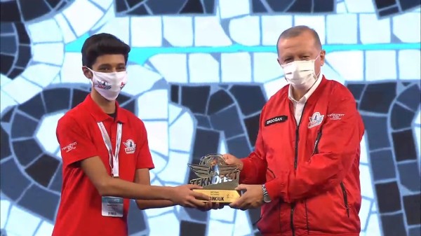 Cumhurbaşkanı Recep Tayyip Erdoğan - Ödül Takdimi