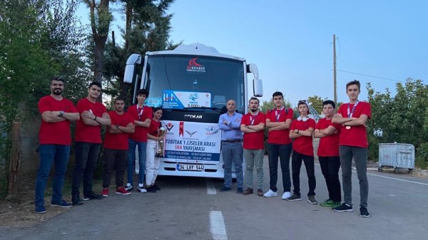 Yesevi Havacılık Lisesi takımı