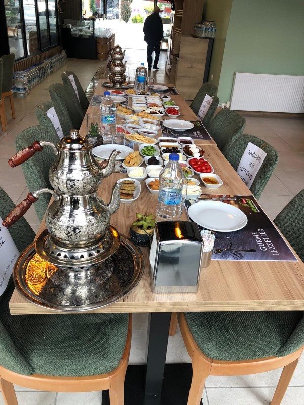 Gurme Mandıra Şarküteri ve Kahvaltı Salonu açıldı