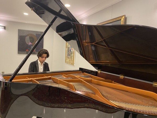 PİYANONUN “GENÇ YILDIZI”NDAN  LONDRA GENÇ MÜZİSYENLER YARIŞMASI’NDA BİRİNCİLİK GURURU!