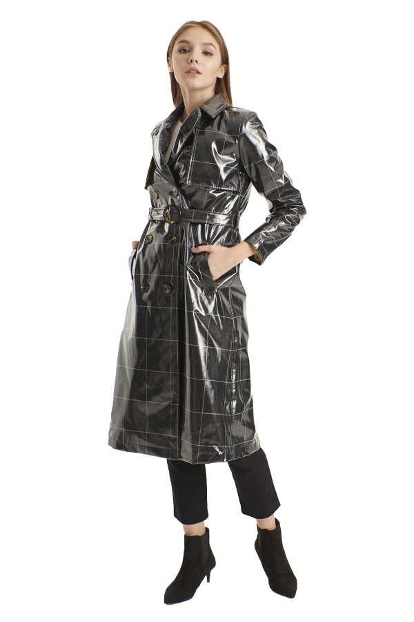 ZÜHRE İLE KIŞIN DA ŞIK VE “ZAMANSIZ” BİR STİL!