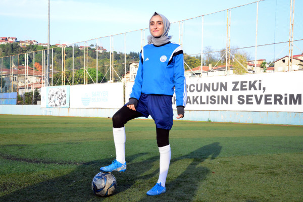 Kız futbol