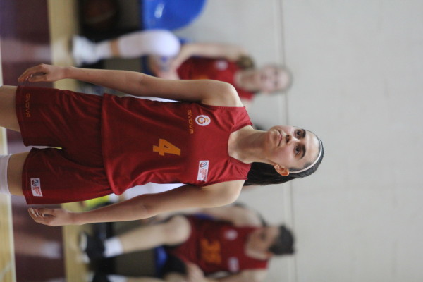 FLORYA UĞUR KOLEJİ ÖĞRENCİSİ TUANA COŞKUN  PANDEMİ DÖNEMİNDE YURTDIŞI EĞİTİM BURSU KAZANDI!