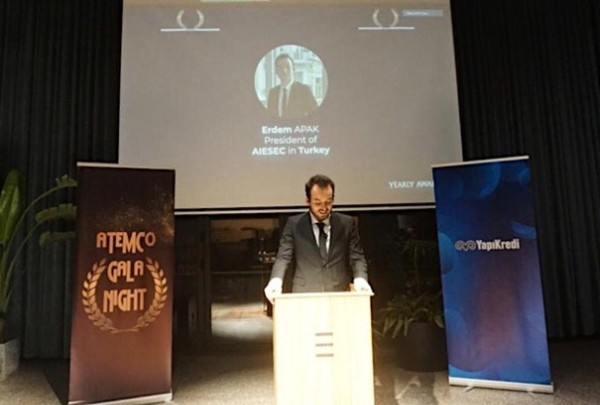 Gençlerden en uzun çevrimiçi kongre!