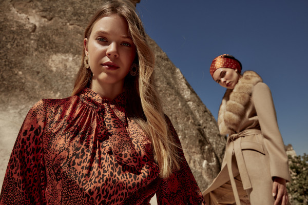 ZÜHRE İLE KIŞIN DA ŞIK VE “ZAMANSIZ” BİR STİL!