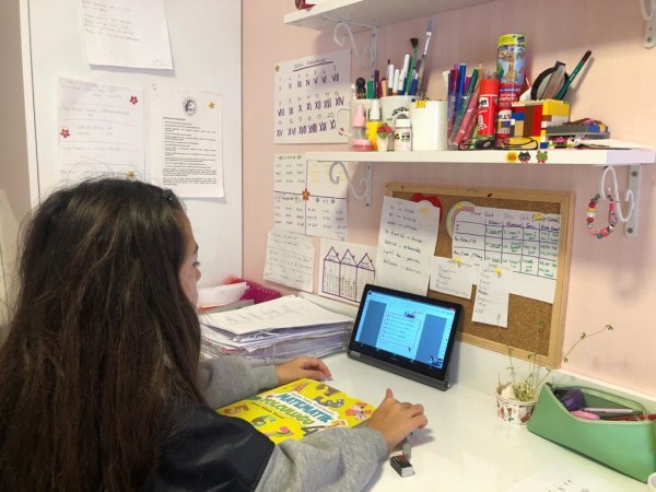 HEPİMİZ DİJİTAL EBEVEYNİZ!