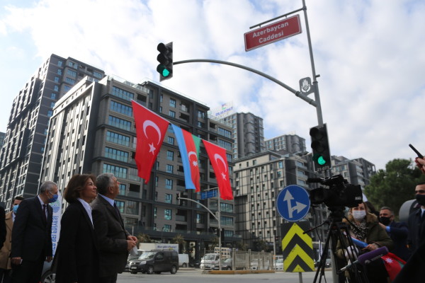Azerbaycan cadde açılışı