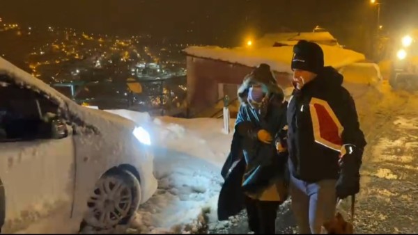Hamile kadına yardım eli
