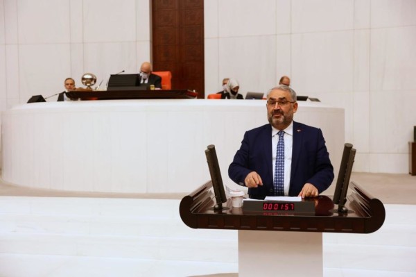 Milletvekili Halil Etyemez