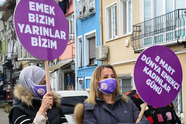 8 Mart