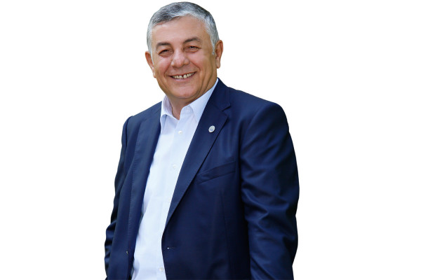 Başkan Şükrü Genç