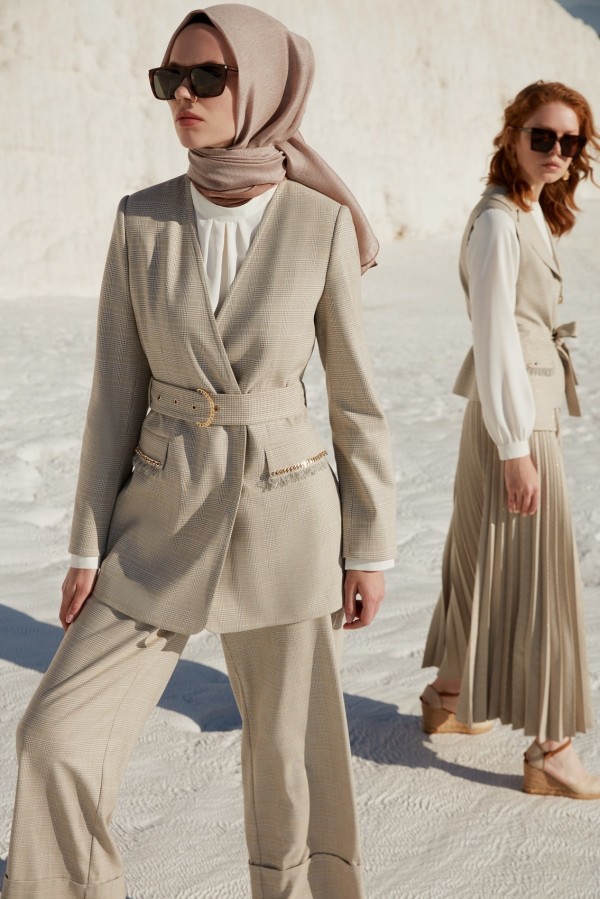 ZÜHRE 2021 İLKBAHAR-YAZ KOLEKSİYONU REKLAM FİLMİ YAYINDA!