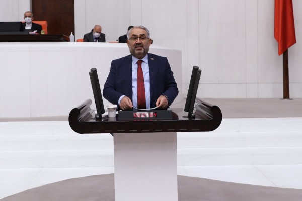 AK Parti Konya Milletvekili Halil Etyemez