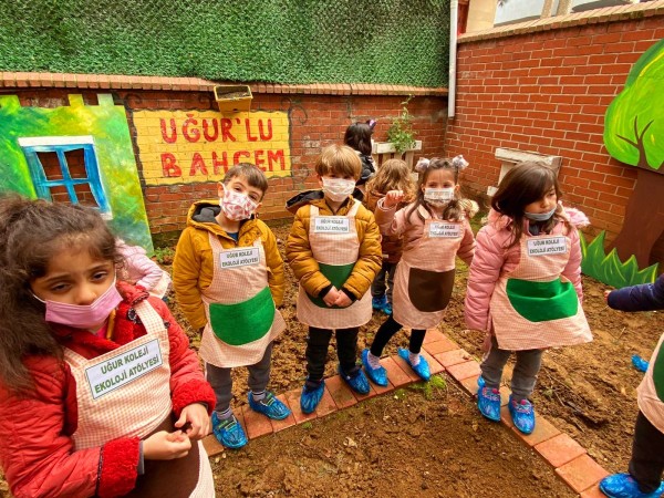 “ECO-SCHOOLS PROGRAMI” ÜYESİ OLAN  FLORYA UĞUR KOLEJİ,  ÇOCUKLARA EKO- OKURYAZARLIK BECERİSİ KAZANDIRIYOR!