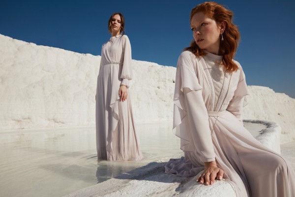 BAHARI TRENÇKOT MODASIYLA KARŞILAYIN!