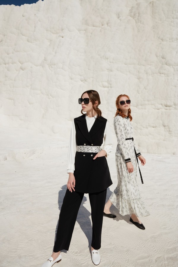 BAHARI TRENÇKOT MODASIYLA KARŞILAYIN!