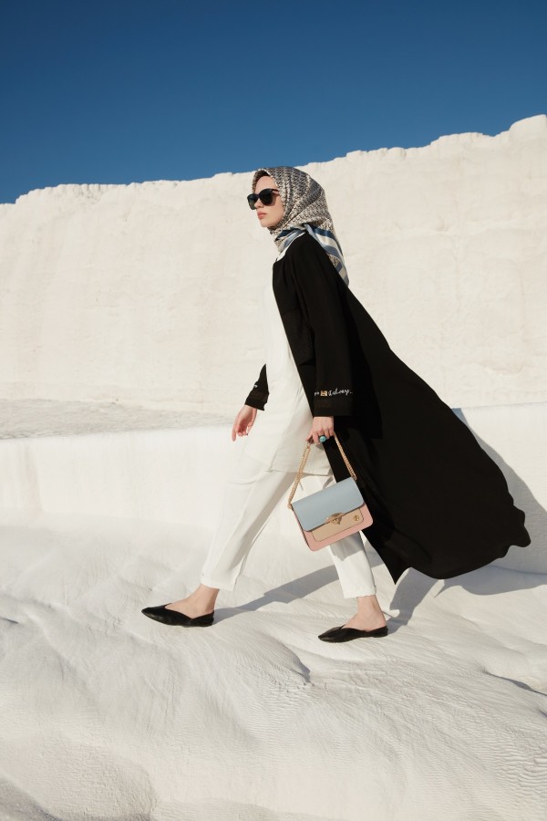 ANNELER GÜNÜ’NDE ANNELERİNİZE ZÜHRE İLE KAVUŞUN!