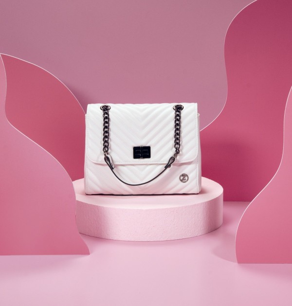 BAYRAM SEVİNCİNE EN ŞIK KOMBİNLER EŞLİK ETSİN!