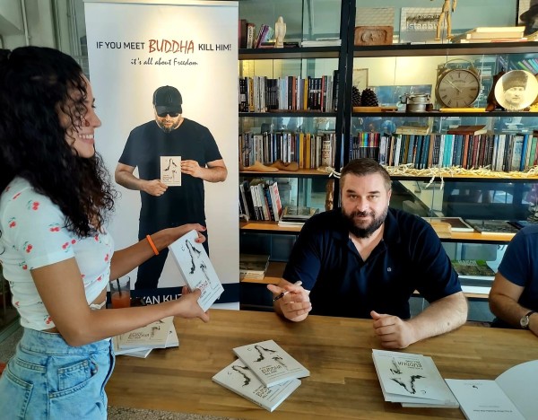 Iliyan Kuzmanov - İstanbul İmza Günü