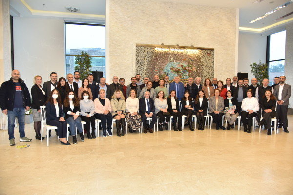 BAŞKAN GENÇ, BASIN EMEKÇİLERİNİ UNUTMADI