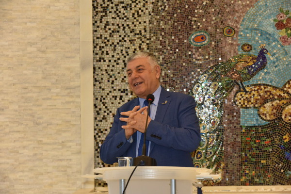 BAŞKAN GENÇ, BASIN EMEKÇİLERİNİ UNUTMADI