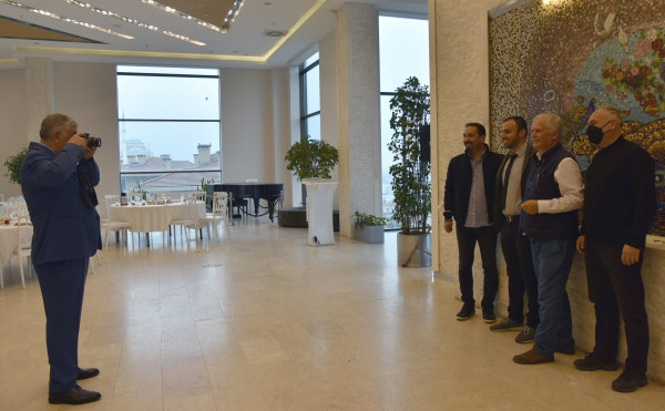 BAŞKAN GENÇ, BASIN EMEKÇİLERİNİ UNUTMADI