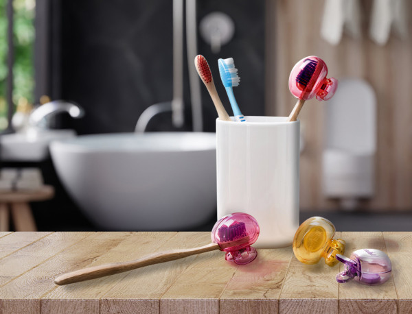 Diş Fırçanıza da Maske Takın