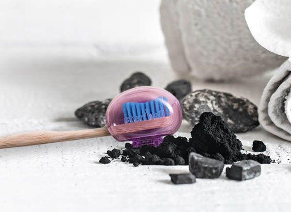 Diş Fırçanıza da Maske Takın