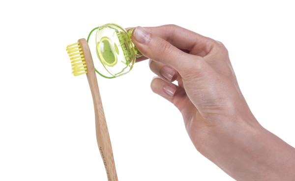 Diş Fırçanıza da Maske Takın