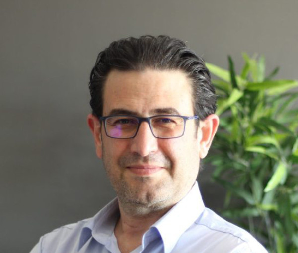 Diş Hekimi Can Sağlat