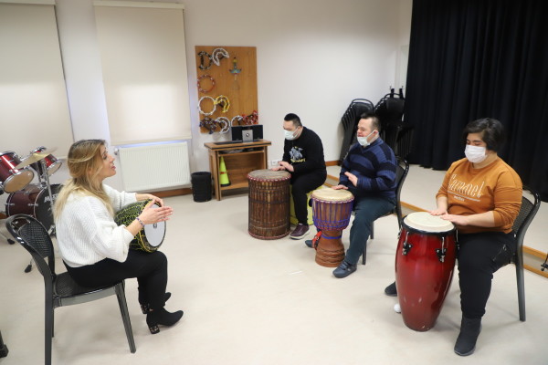 EÇADEM öğrencileri