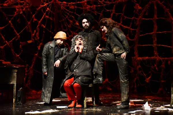 TİYATRONUN KALBİ SARIYER’DE ATTI