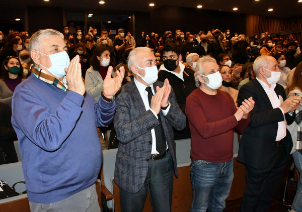 TİYATRONUN KALBİ SARIYER’DE ATTI