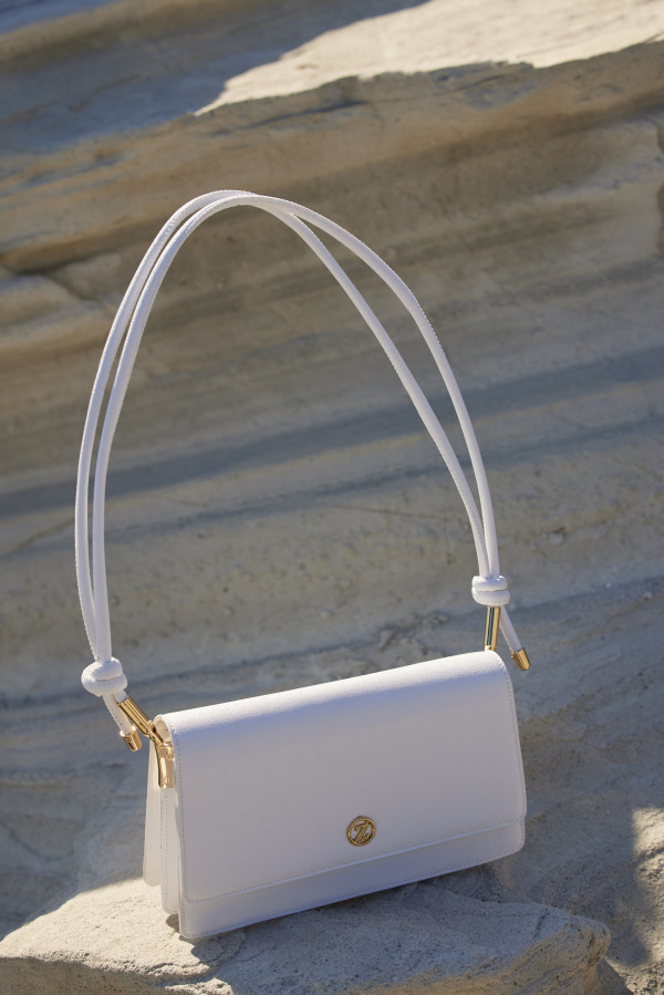 KALBİMİZİN KRALİÇESİ ANNELERİMİZE YİNE  EN GÜZEL ZÜHRE KOMBİNLER YAKIŞIR!