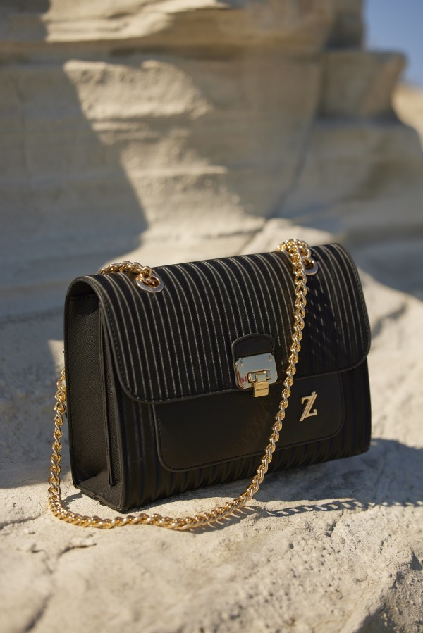 KALBİMİZİN KRALİÇESİ ANNELERİMİZE YİNE  EN GÜZEL ZÜHRE KOMBİNLER YAKIŞIR!