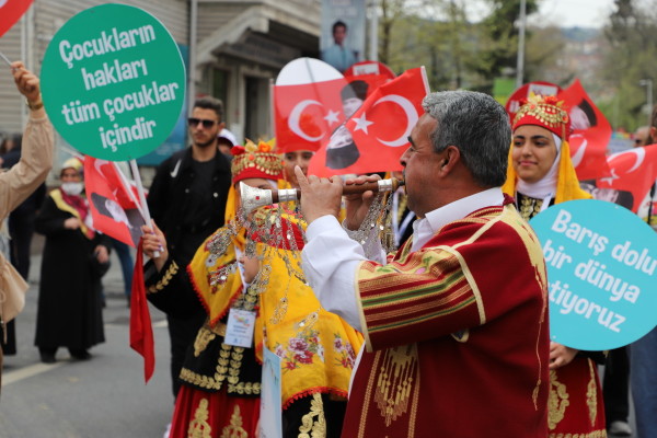 SAVAŞLAR OLMASIN, ÇOCUKLAR ÖLMESİN