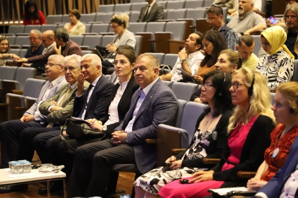 KÜÇÜK ÖLÇEKLİ BALIKÇILIK VE ETİK ULUSLARARASI SEMİNERİ SARIYER’DE YAPILDI