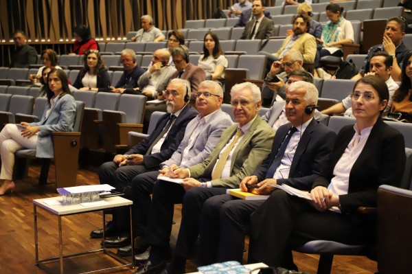 KÜÇÜK ÖLÇEKLİ BALIKÇILIK VE ETİK ULUSLARARASI SEMİNERİ SARIYER’DE YAPILDI 