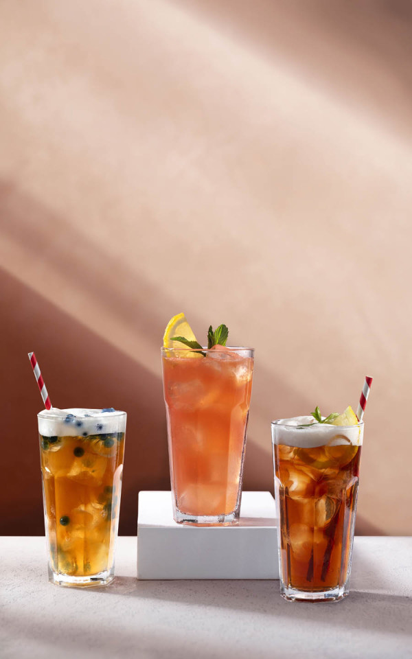 Caffè Nero, yazı “Shaken Over Ice” lezzetleri ile karşılıyor