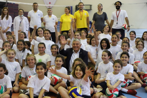 ŞÜKRÜ GENÇ ÇOCUKLAR 