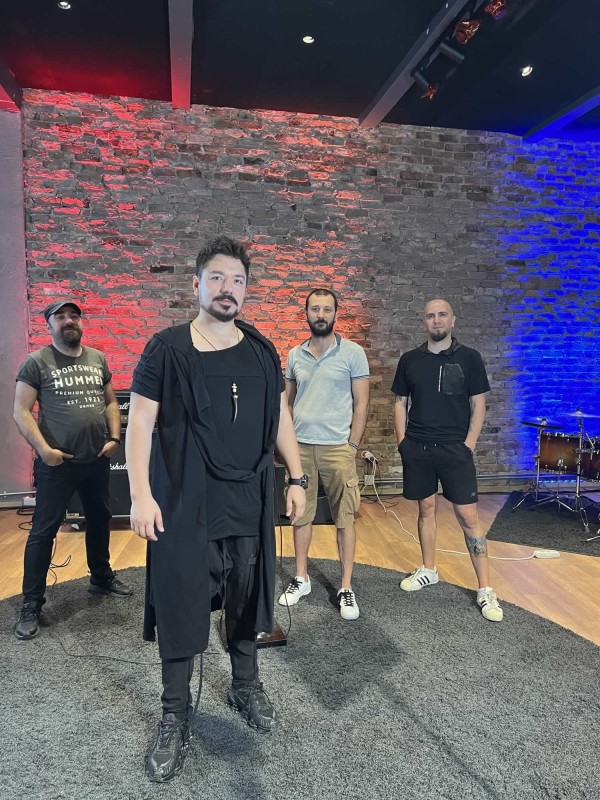 Erdem Genç - Canavar