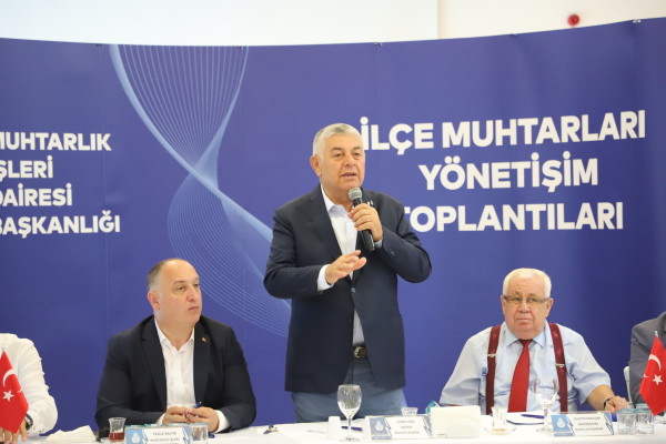 İLÇE MUHTARLARI TOPLANTI
