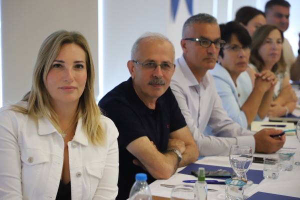 İLÇE MUHTARLARI TOPLANTI