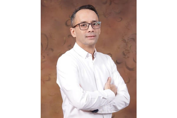 Dr. Indra Pradana Singawinata